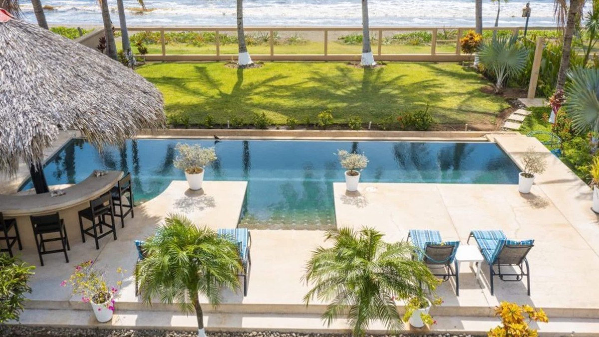 Potrero Apartment | Beachfront Villa Elysian Sol Suite Sleeps 3