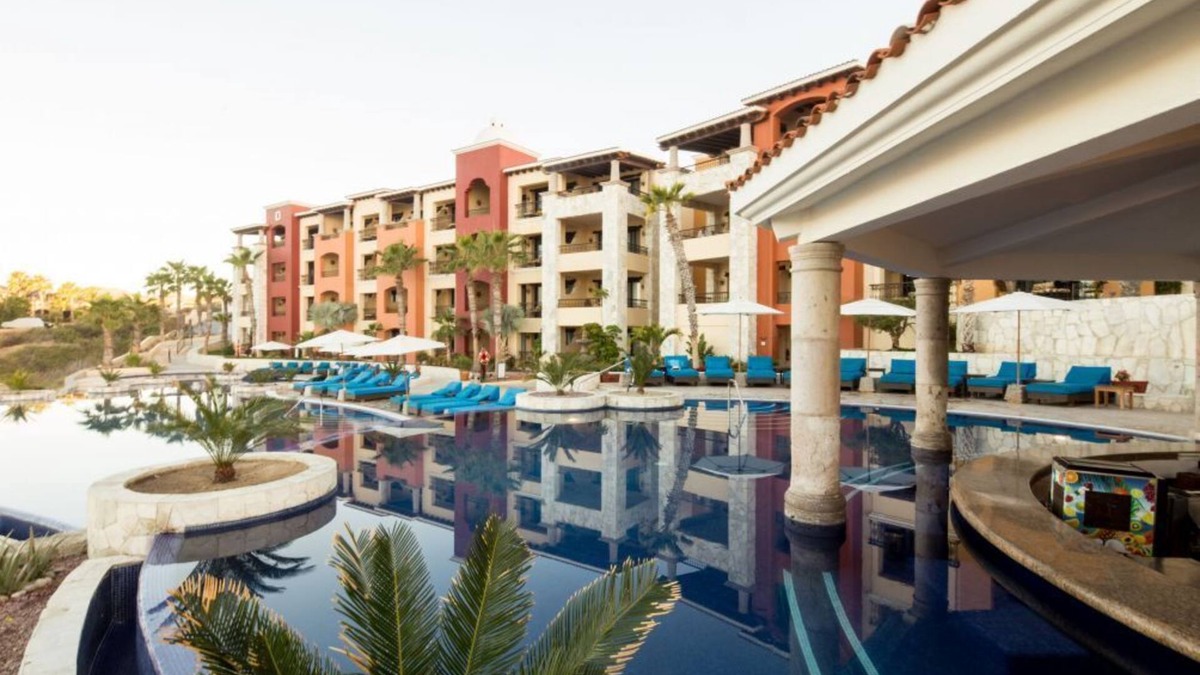 Los Cabos Hotel | Beachfront 1BR Condo in Hacienda Encantada
