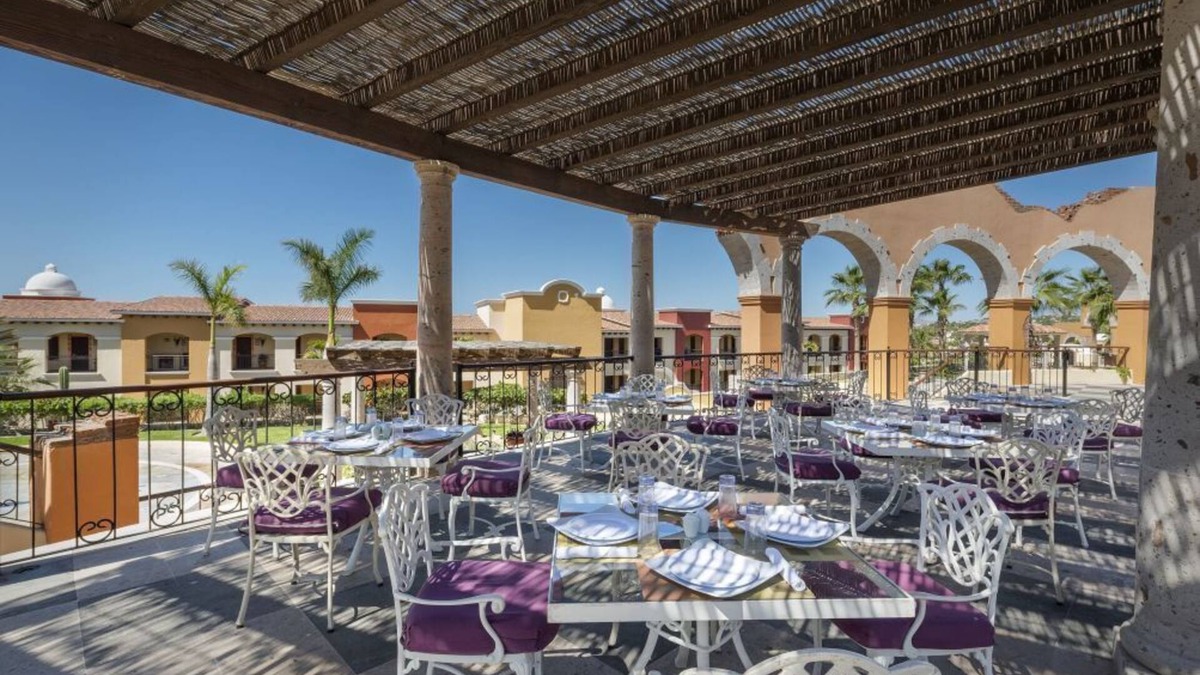 Los Cabos Hotel | Beachfront 1BR Condo with Pool, Hot Tub & Fitness Center