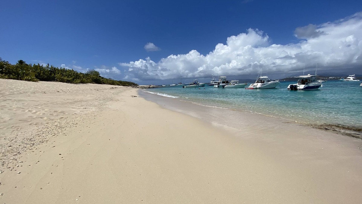 Cabezas Villa | BEACHFRONT > 5 STAR > 2 LEVEL PENTHOUSE VILLA > MAGNIFICENT PANORAMIC VIEWS