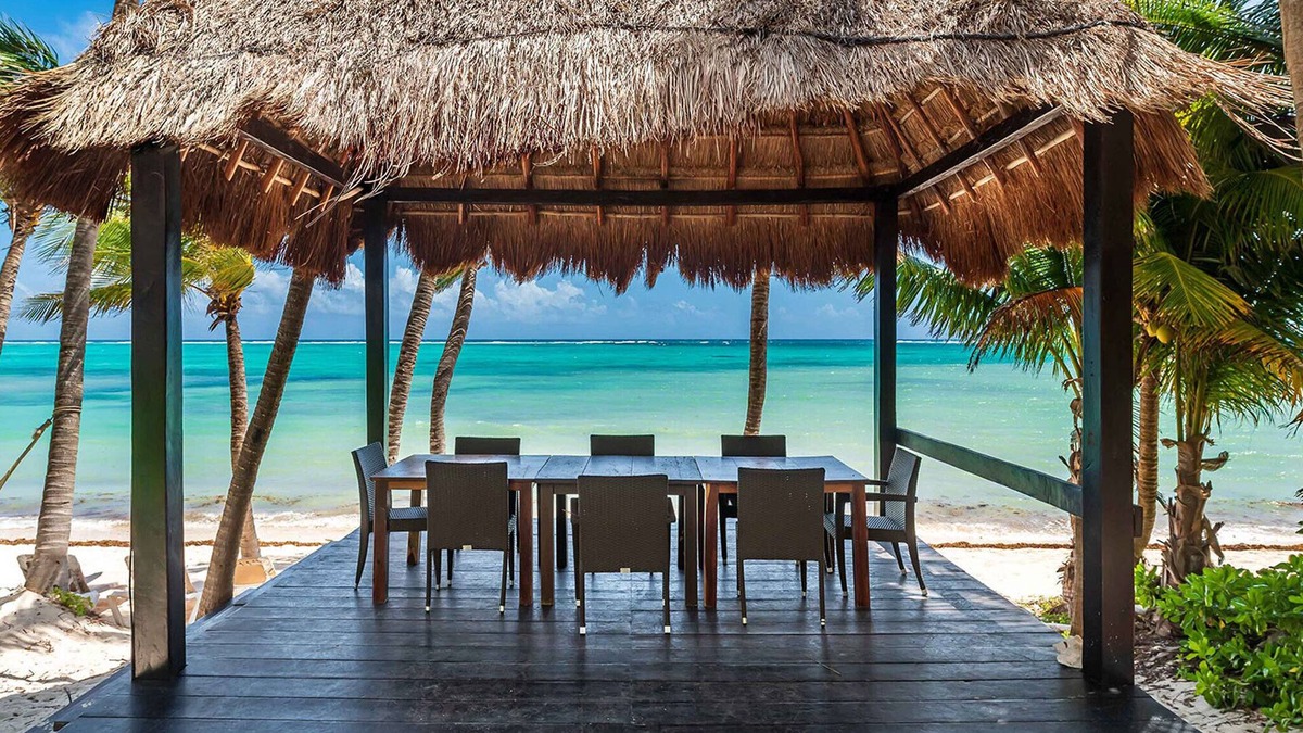 Soliman Bay Villa | Beachfront 9BR Villa near Tulum with Private Pool – Casa Yardena Luxury Retreat