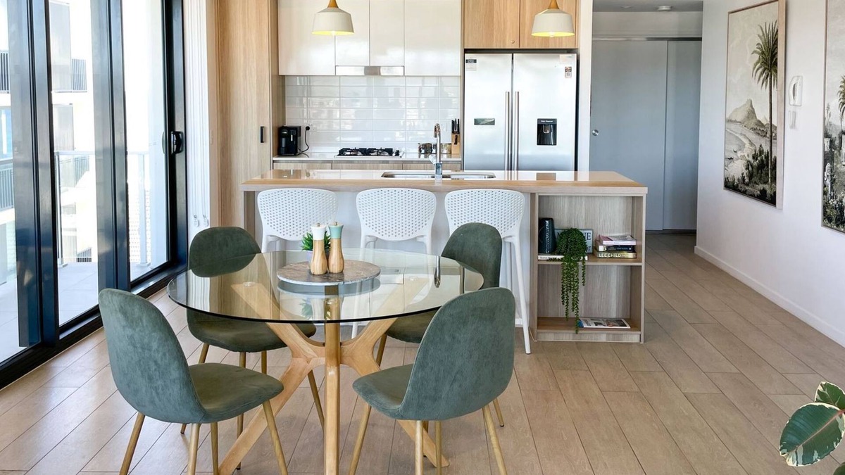 Palm Beach Apartment | Beachfront Access & Rooftop Pool Views 2BR
