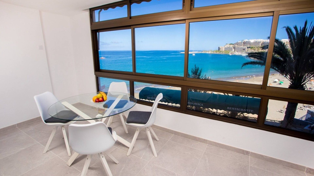 Patalavaca House | Beachfront Apartment in Mogán with Ocean Views