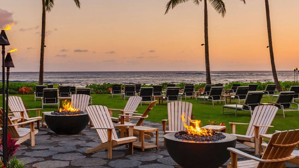 Hanamaulu Apartment | Beachfront Beauty in Kauai