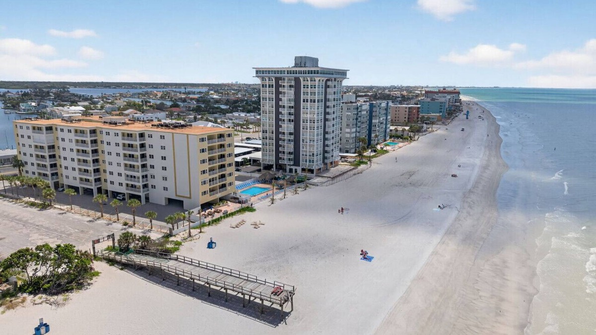 Redington Shores Condo | Beachfront Bliss at Anglers Cove