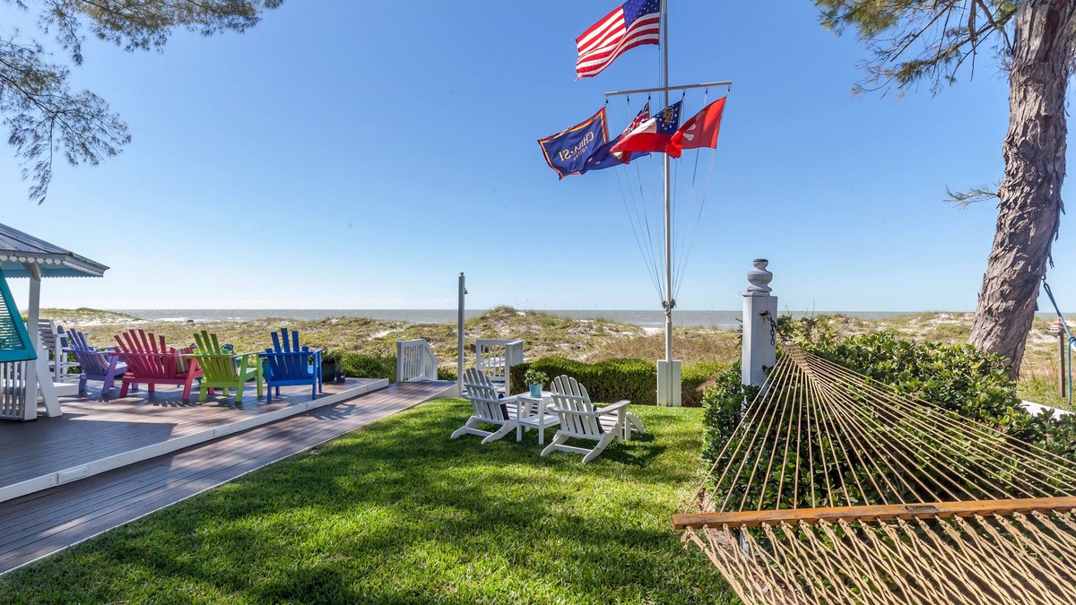 Independence Square Cottage | Beachfront, Chic a si Cottage, original vintage Florida charm right on the Gulf