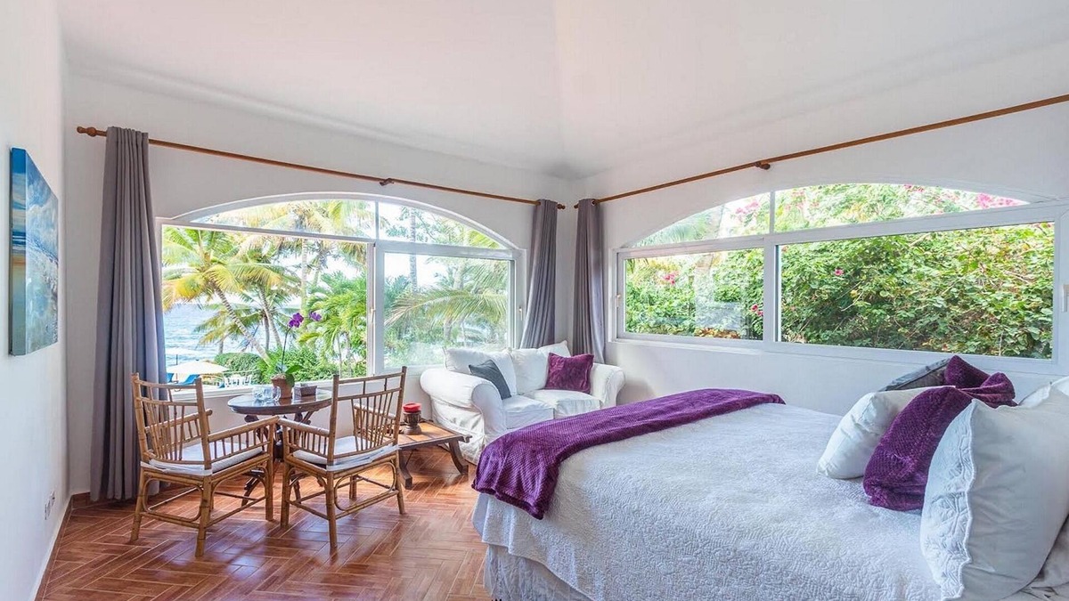 Sosua Villa | Beachfront complex w/sea views on a quiet sandy beach