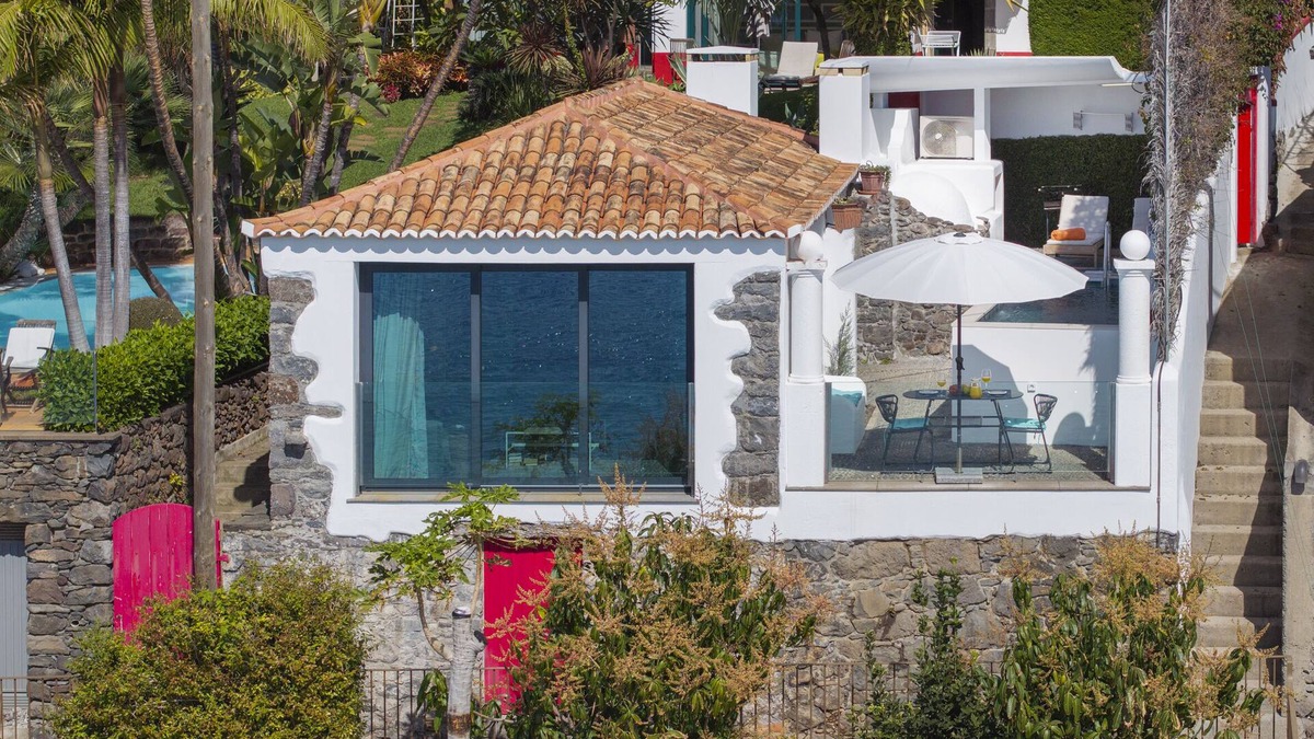 Arco da Calheta Cottage | Beachfront cottage in Calheta | Cottage do Mar