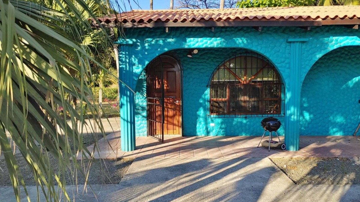 Junquillal House | Beachfront Pura Vida Casita