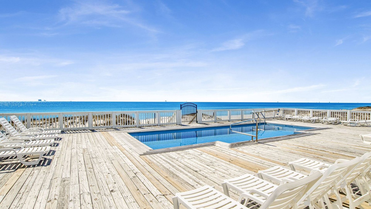 Saint Elmo House | Beachfront Duplex, Pool, Views for days!