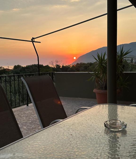 Plomari House | Beachfront Estate in Agios Isidoros