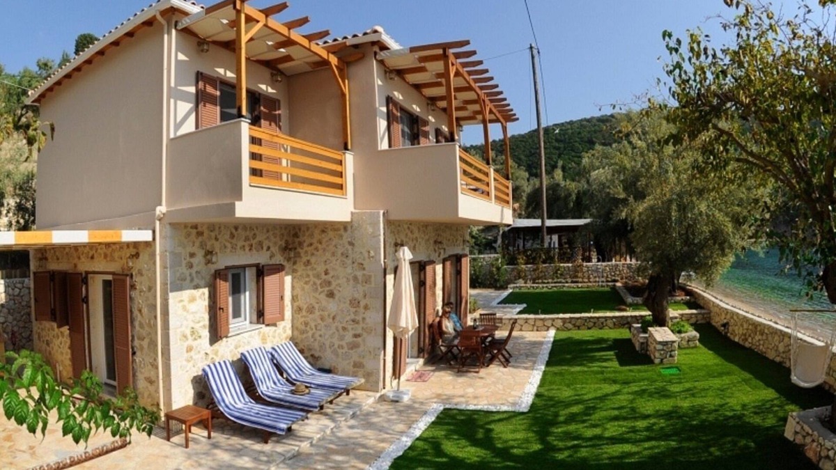 Katokhorion Villa | Beachfront Haven for Total Relaxation