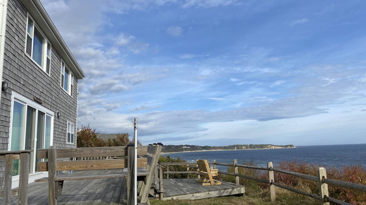 Cedar Bushes House | Beachfront Home On Cape Cod Bay with Wraparound Deck