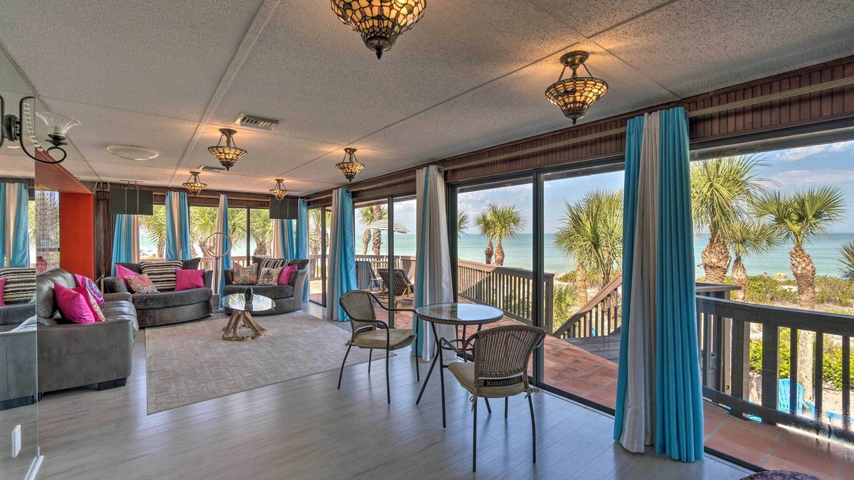 Englewood House | Beachfront Home on Gulf of Mexico w/Indoor Pool