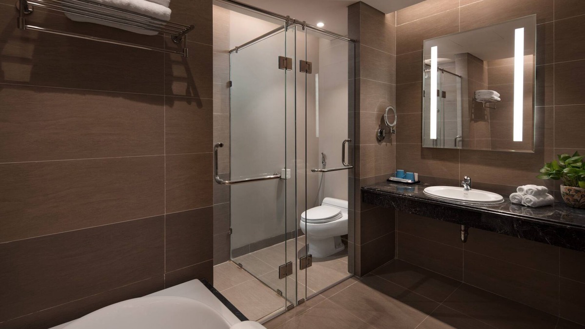 Son Tra Apartment | Beachfront Luxury Apartment/Rooftop pool/Altara building/Da Nang