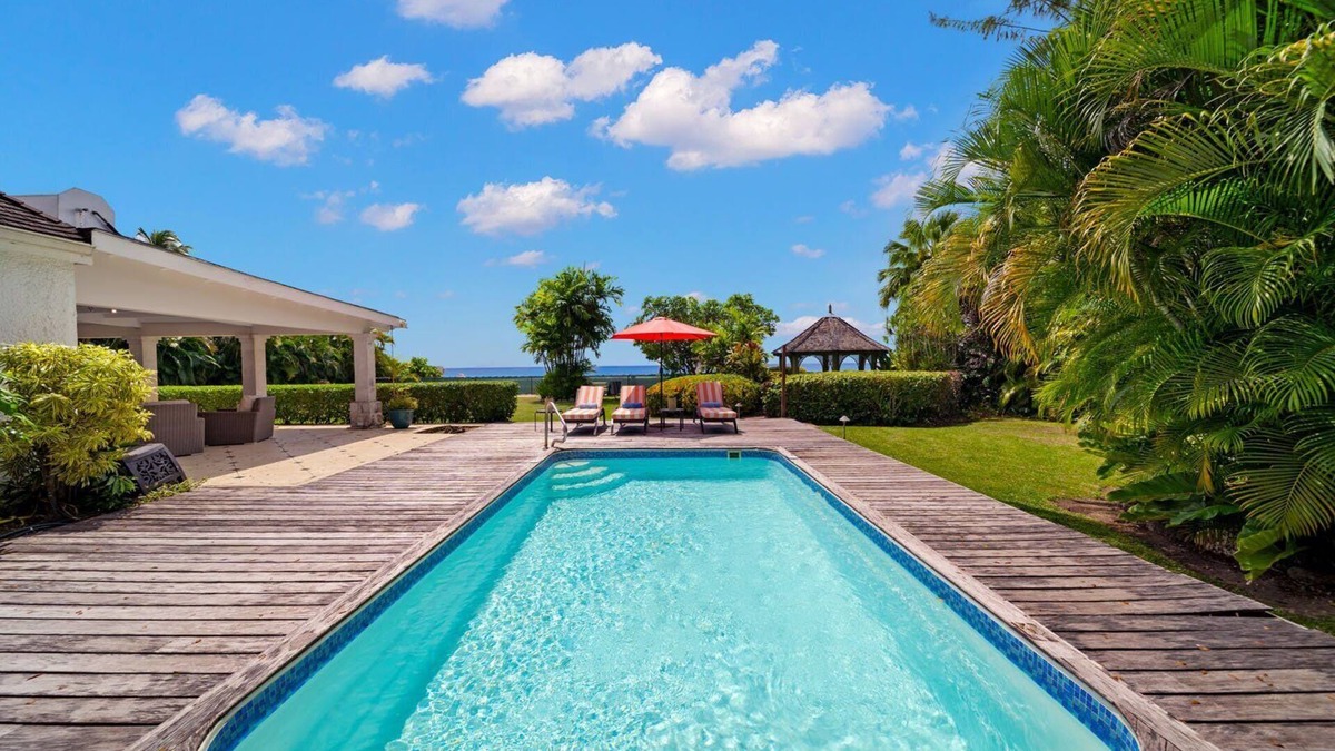 Gibbs Bay Villa | Beachfront Oasis with Pool - High Trees