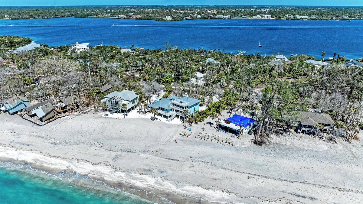 Englewood House | Beachfront Palace with Birdseye Rooftop Deck