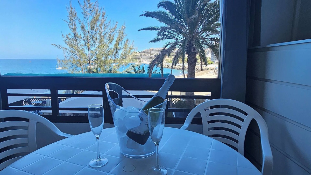 Balito Apartment | Beachfront Patalavaca
