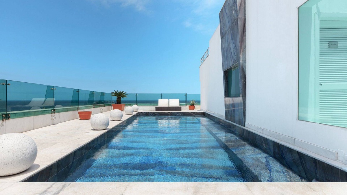 Copacabana Apartment | Beachfront penthouse in Copacabana - Cop005