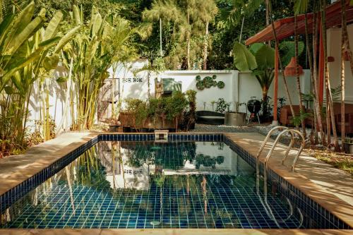 Kamala Villa | Beachfront pool villa