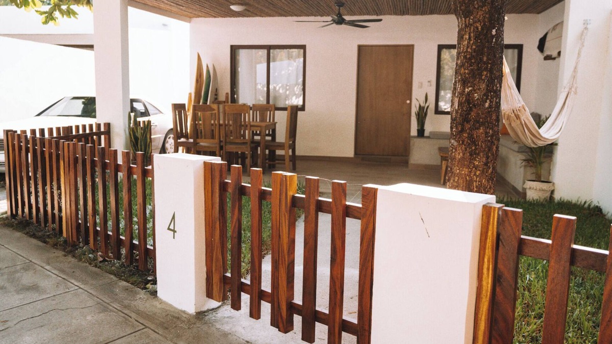 La Libertad Villa | Beachfront Reef Break Villa @SurfCity