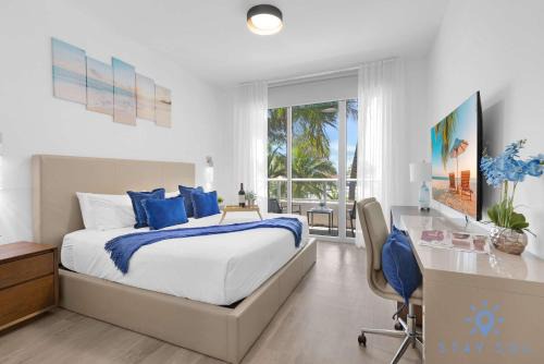 Hollywood Apartment | Beachfront Resort - Hot Tub & Pool- Near Beach