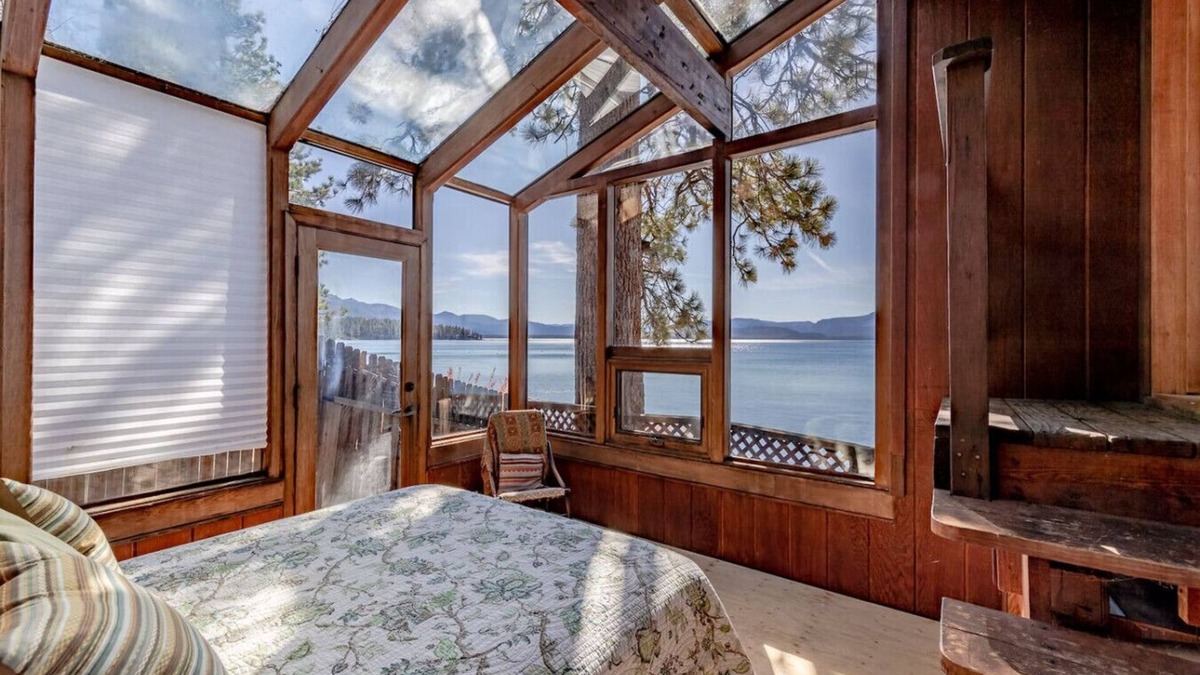 Zephyr Cove House | Beachfront Retreat | Sweeping Lake Views | Sleeps 10