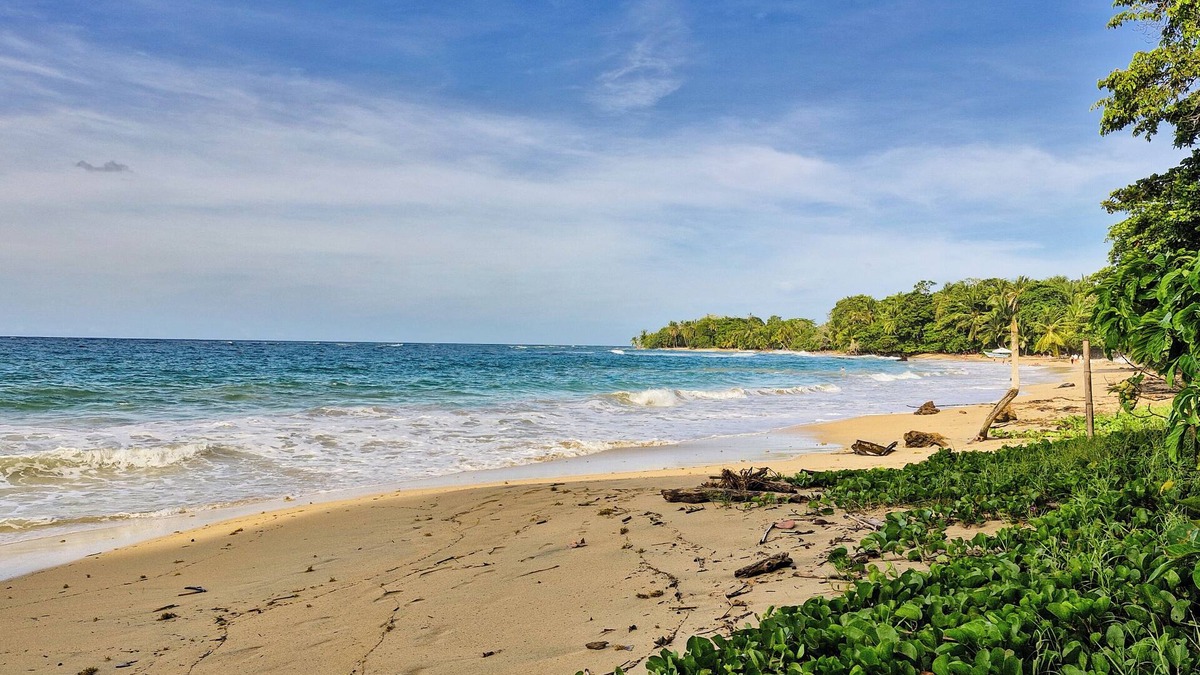 Punta Uva House | Beachfront Rincón Mágico