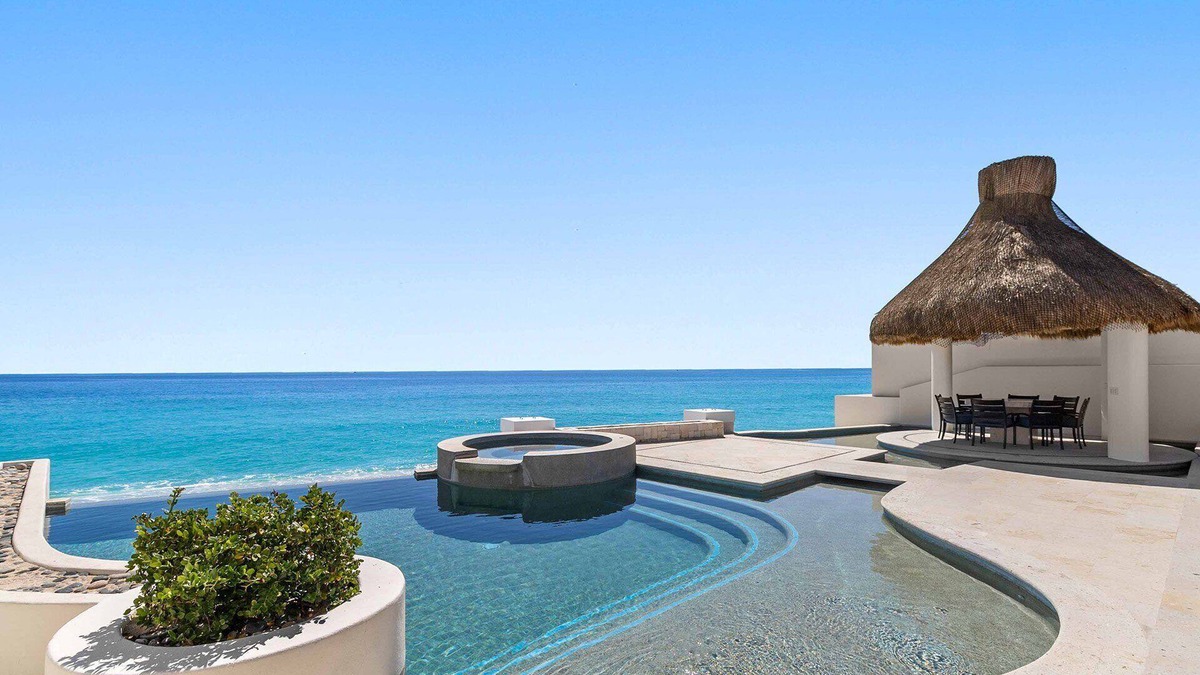 San Jose del Cabo Villa | Beachfront Villa with Daily Butler/Bartender - Steps to the Sand