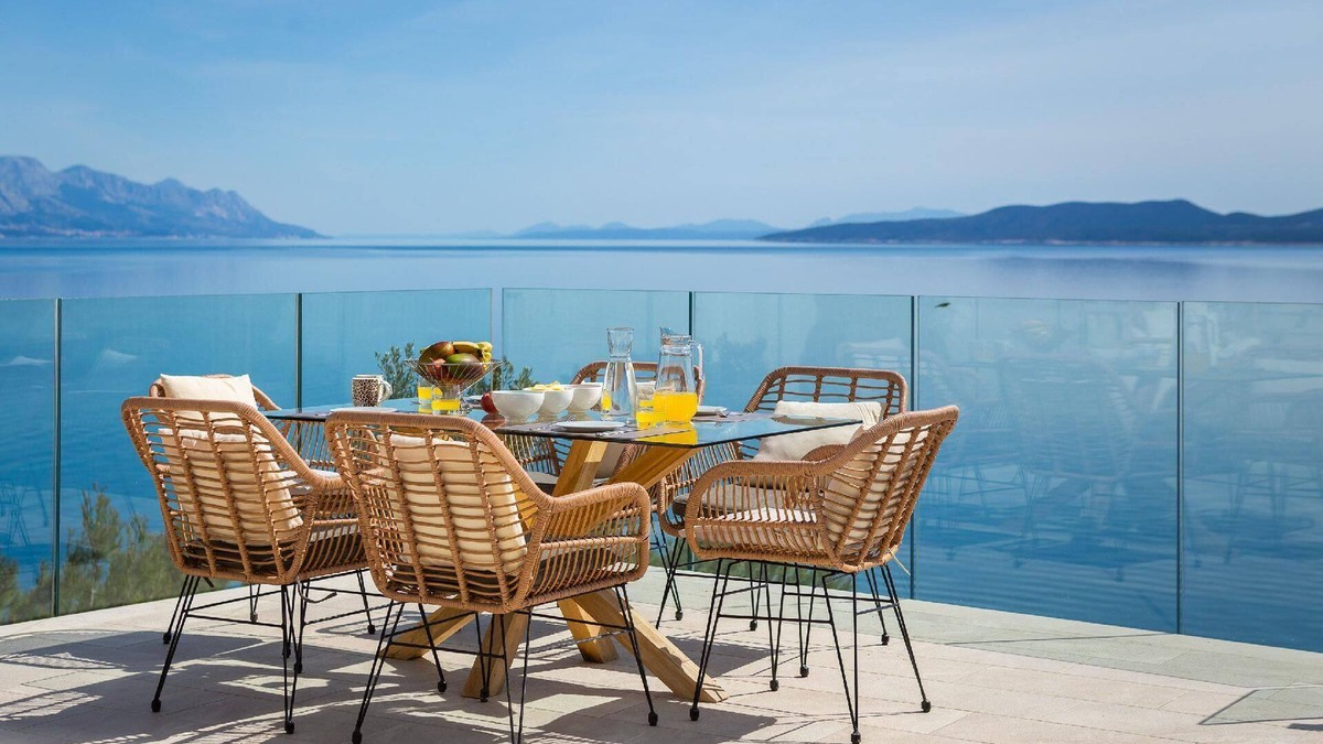 Mimice House | Beachfront Villa Home- Private Heated Pool