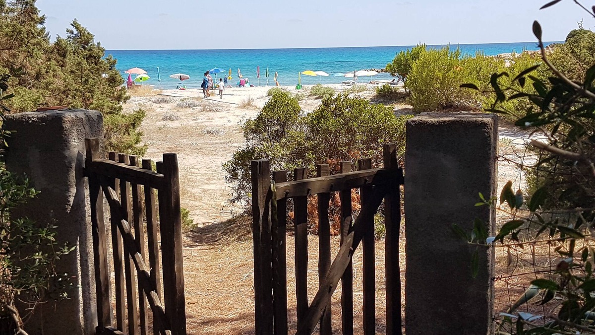 Cala Liberotto Villa | Beachfront villa, right ON SAND!