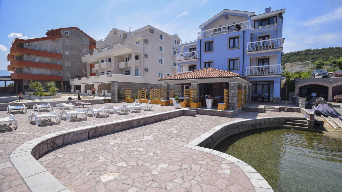 Tivat Villa | Beachfront Villa