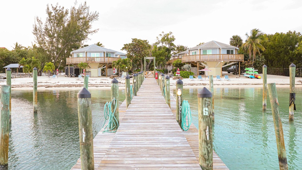 Islamorada Condo | Beachfront Villa w/Pier & Pool