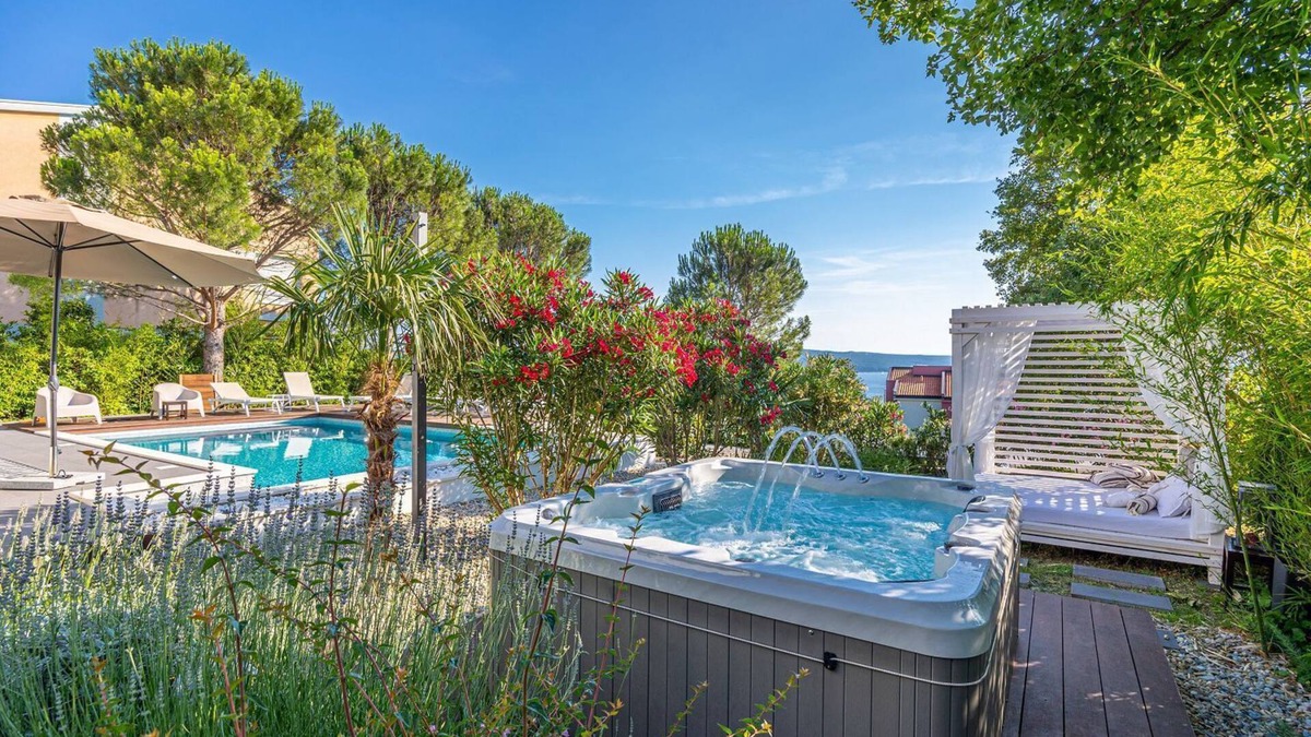 Dramalj House | Beachfront Villa with Private Pool, Jacuzzi, Sea View
