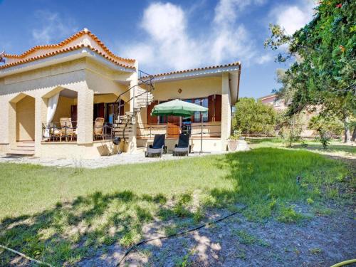 Siniscola House | Beachfront Villa with Solarium