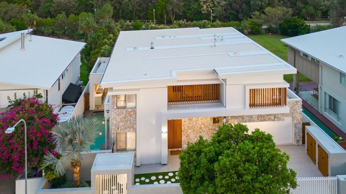 Kingscliff House | Beachfront Wellness Retreat