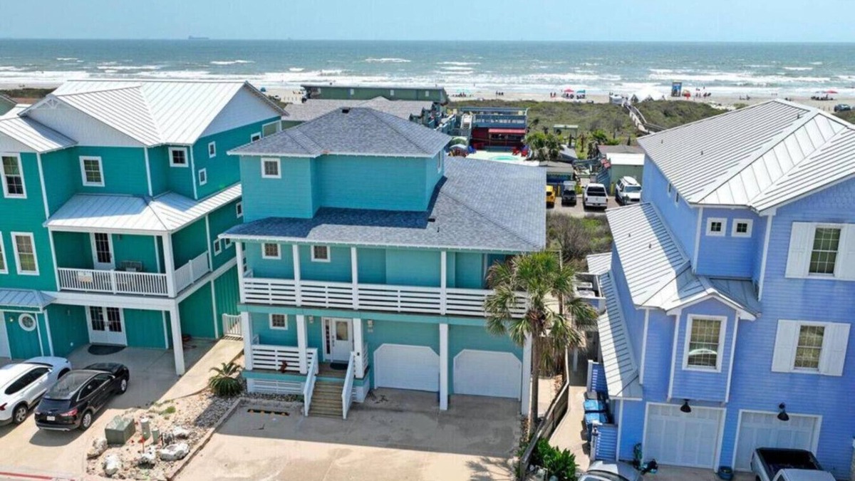 Sand Point Apartment | Beachin Good where ocean meets luxury.
