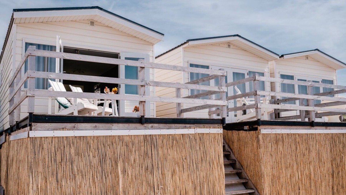 Wijk aan Zee Ski Chalet | Beachlodge by the Sea | Honeymoon suite on the beach