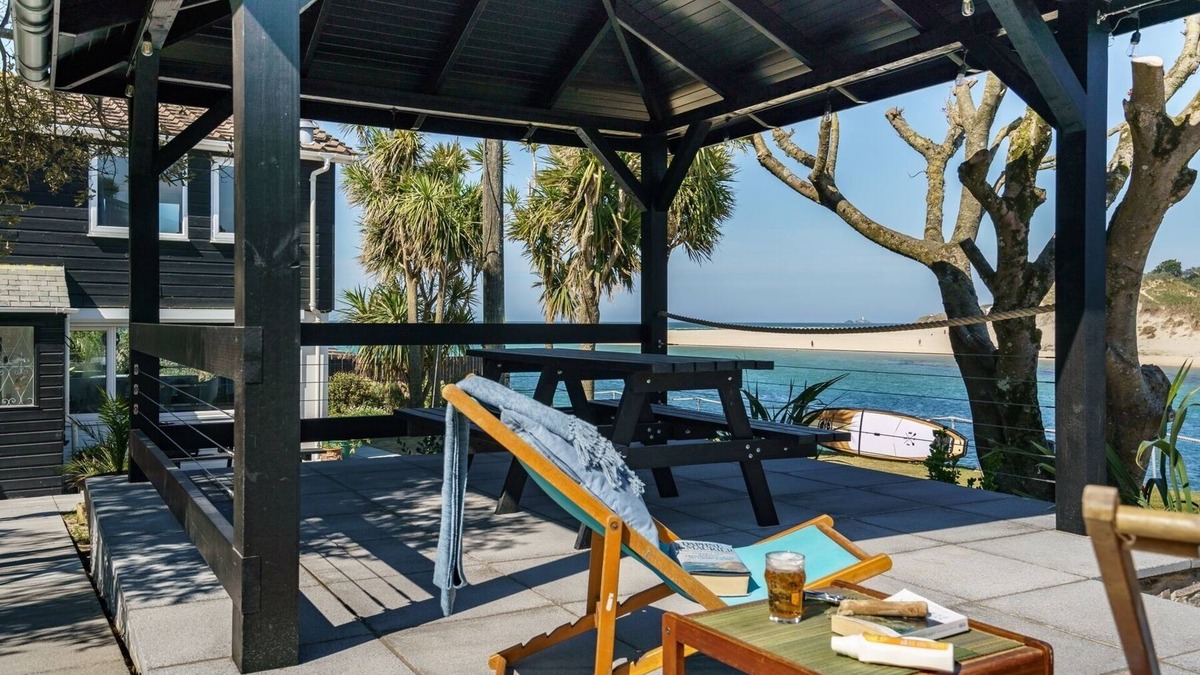 Lelant House | Beachpad's Ferry House on Best Beach 2024 *The Times Pool Hot Tub Parking Wifi