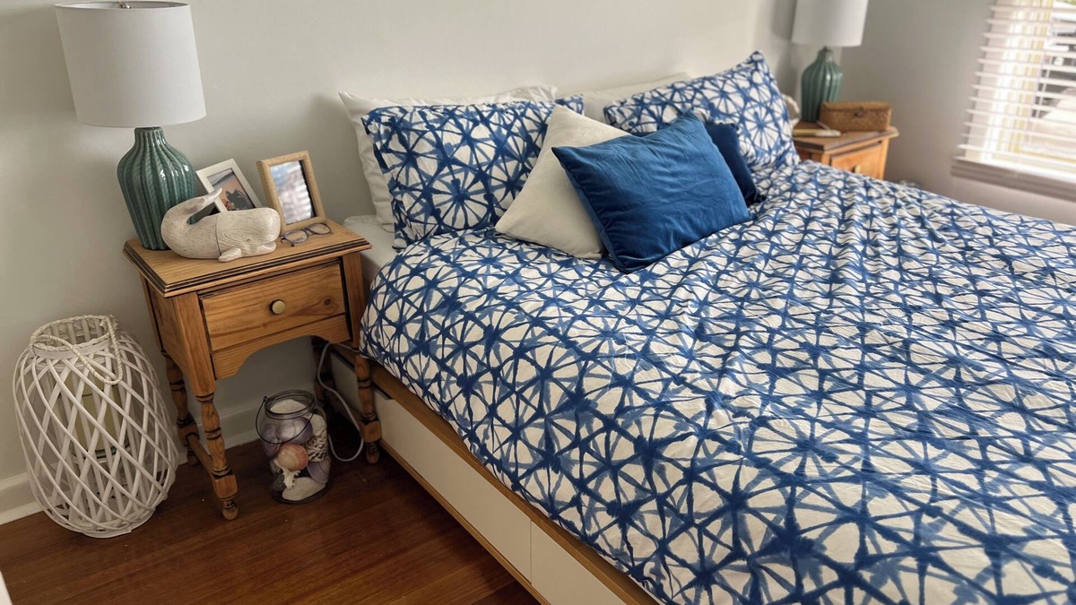 Mornington Apartment | Beachside 2-bedroom apartment in central Mornington with Ocean Views