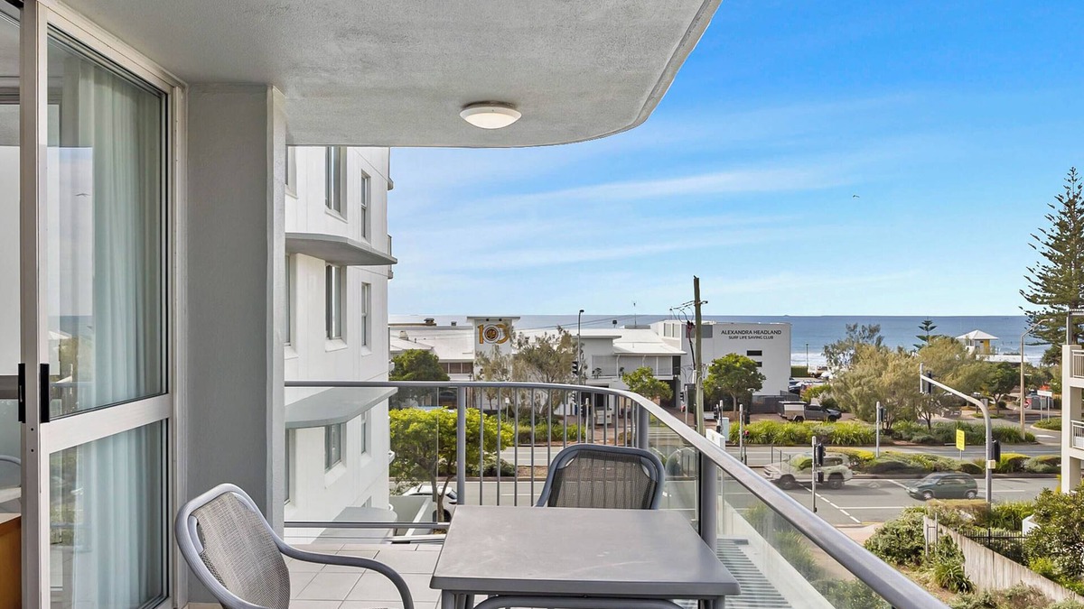 Alexandra Headland Apartment | Beachside Apartment