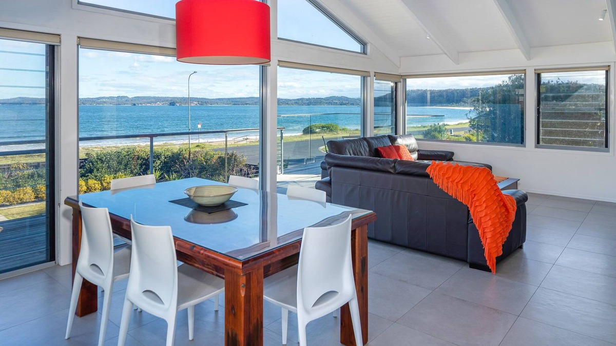 Long Beach House | Beachside Beautiful and Peaceful