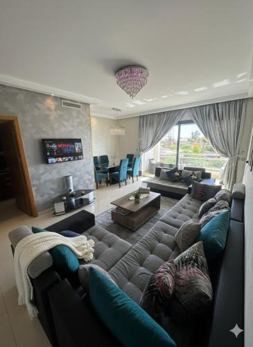 Tamariss Apartment | Beachside Charming Apartment