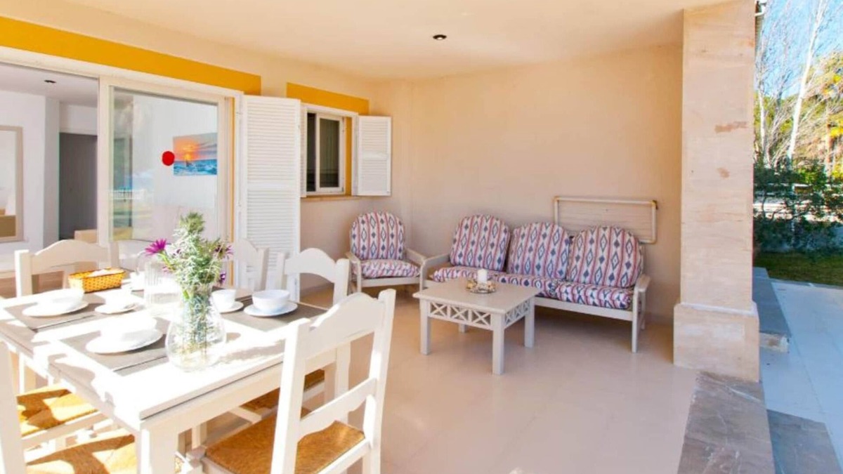Mallorca Island Apartment | Beachside Comfort for Four