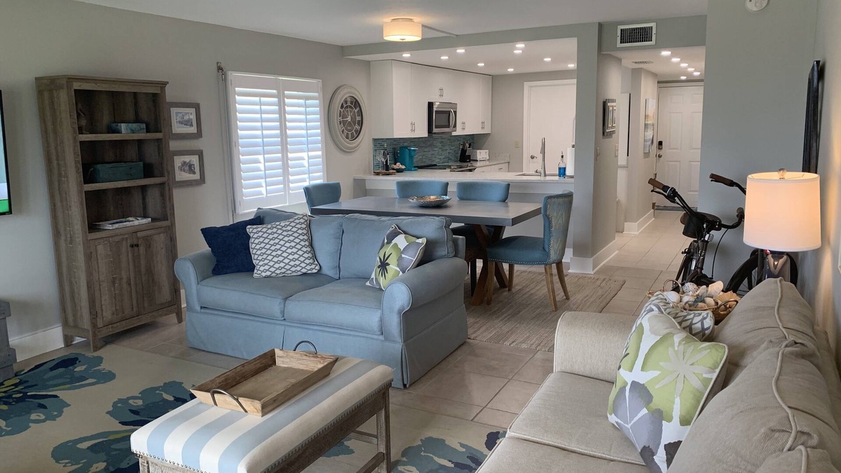 Ponce Inlet Condo | Beachside Condo! Steps from the Beach & Restaurants