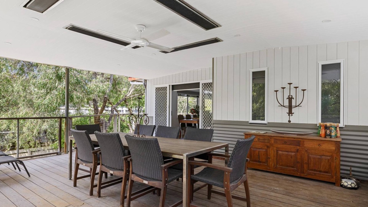 Inverloch House | Beachside Family Haven