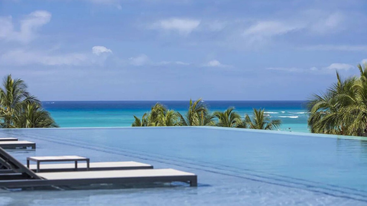 Waikiki House | Beachside Family Queens, Alohilani, 4 Relaxing Rooms | Pets Are Allowed