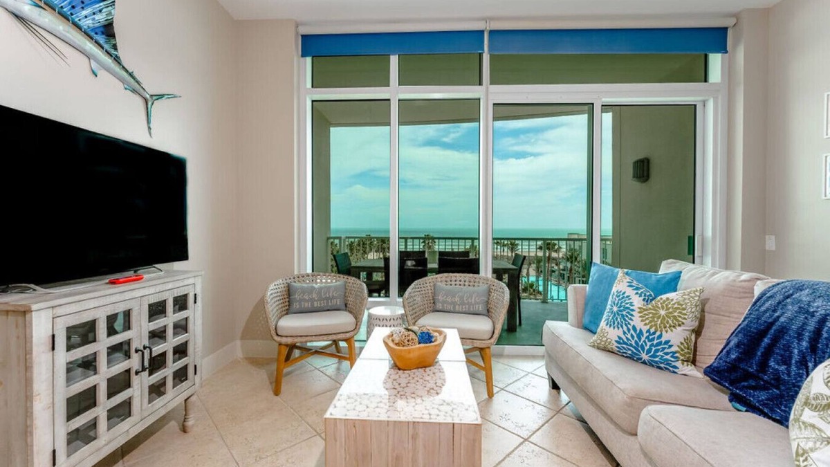 South Padre Island Apartment | Beachside Life @ The Sapphire 505