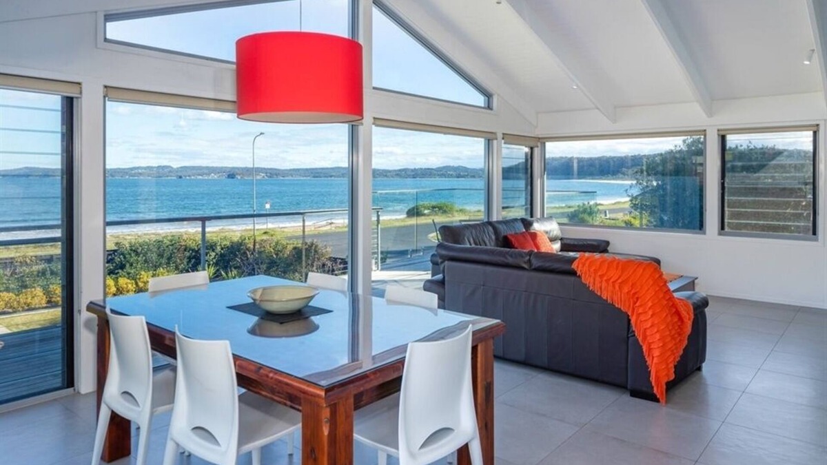 Long Beach House | Beachside Long Beach