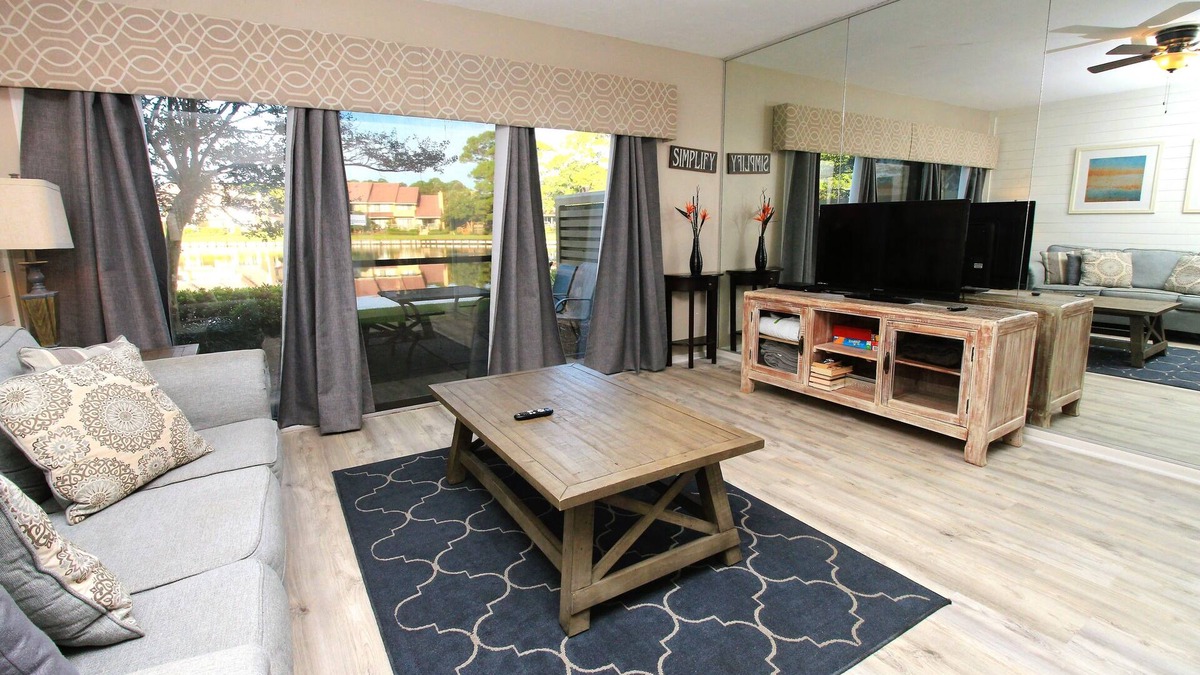 Sandestin Condo | Beachside of Sandestin Resort. Lake view.Beachwalk townhome
